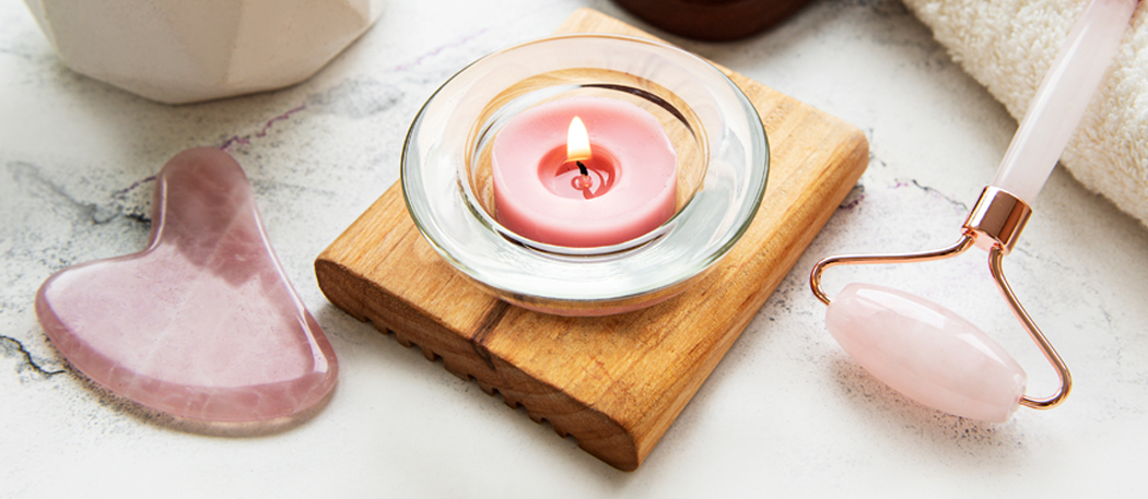 The effect of Gua Sha stones, facial rollers and minerals in beauty care